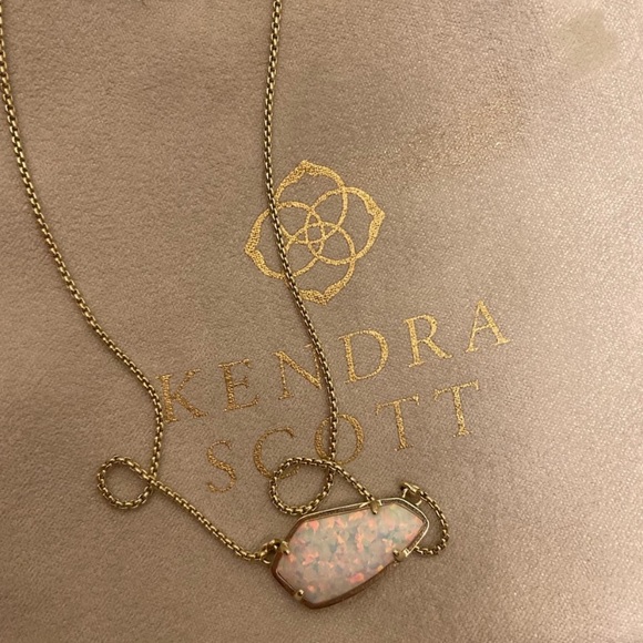 Kendra Scott Jewelry - Kendra Scott Cami Necklace